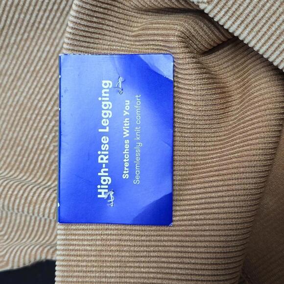 Women's High-Rise Ribbed Seamless 7/8 Leggings | Joylab | X Small - Picture 8 of 8